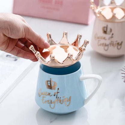 Creative Crown Ceramic Mug Cute Coffee Mug Milk Cup with Spoon Lids Coffee Tea Cup 300Ml Capacity Water Mugs X-Mas Gift